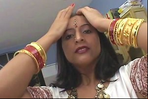 Sexy Indian Cougar With A Hairy Pussy Enjoying A Hardcore Gangbang